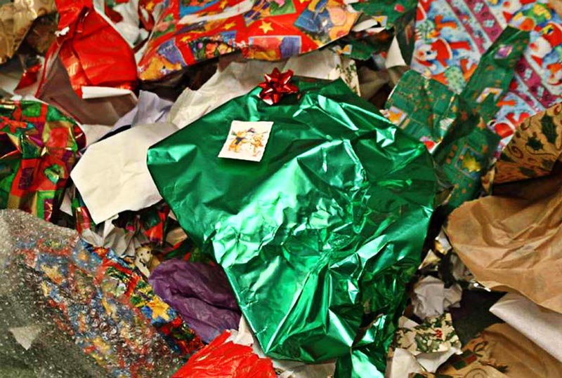 How to recycle gift wrapping paper and reduce waste during the