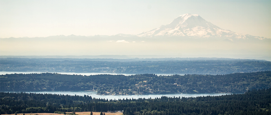 King County panoramic view with lakes and Mount Rainier