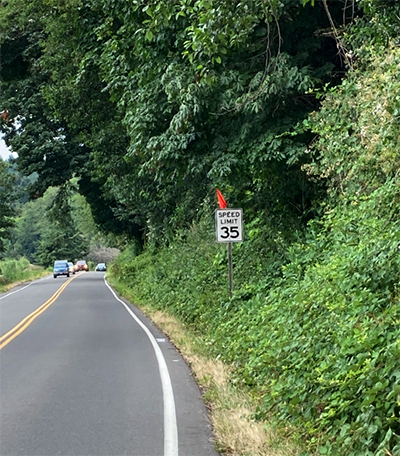 35 mph speed limit sign.