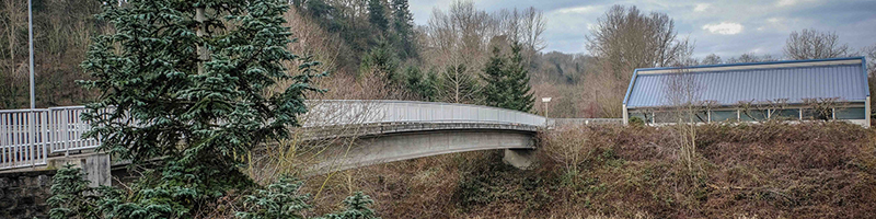 A bridge across the Green River starts the Interurban Trail